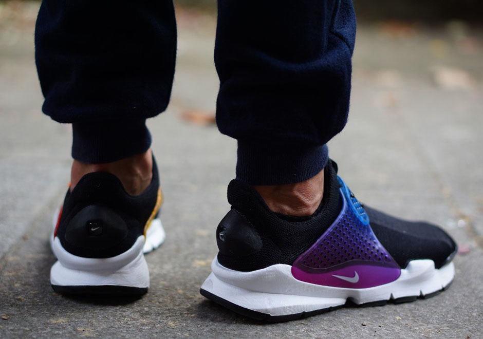 Nike Sock Dart Be True Detailed Look 4