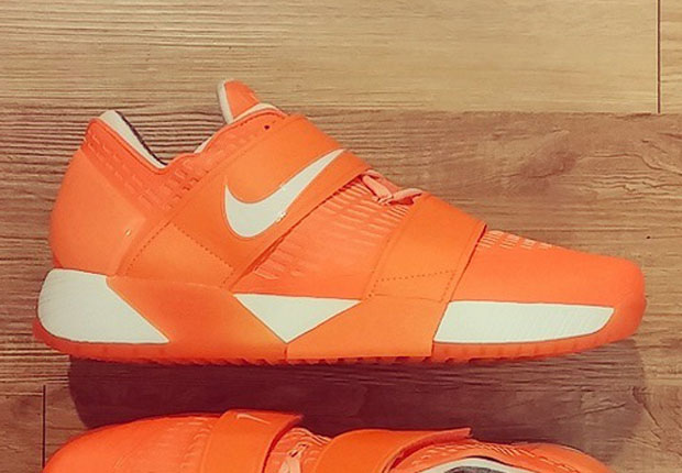 Nike Zoom Revis 2 Sample Orange 1