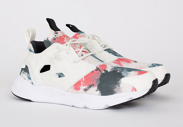 Reebok Pump Furylite White Black Red Blot 2