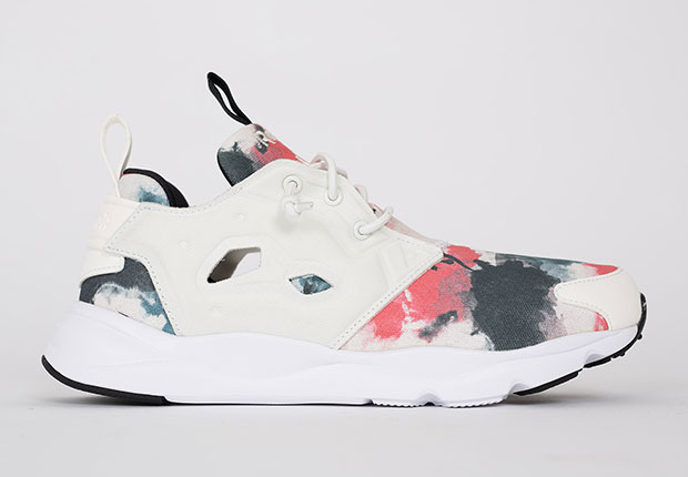 Reebok Pump Furylite White Black Red Blot 3