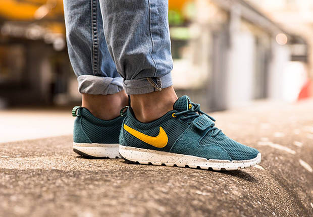 Nike SB Trainerendor - Night Factor - Varsity Maize