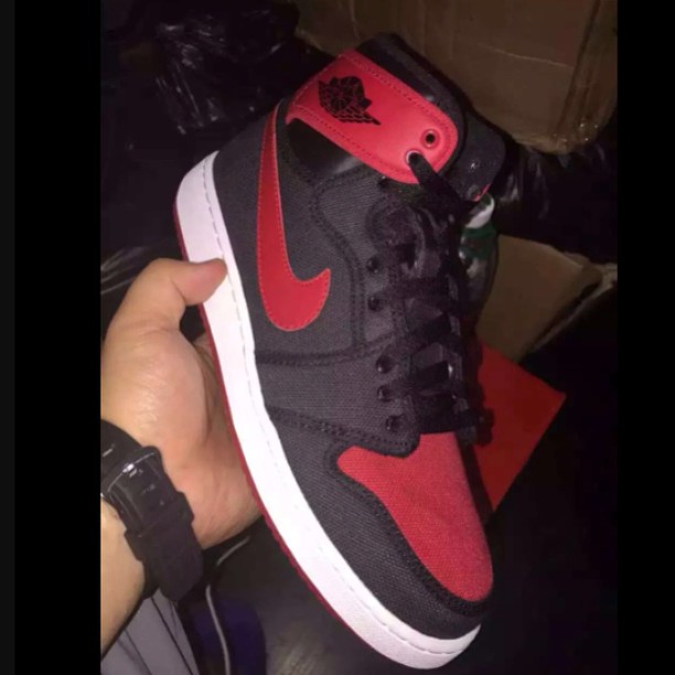 Air Jordan 1 Ko Bred 2015 1