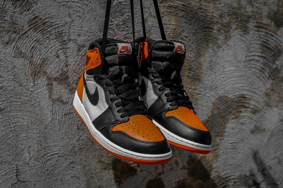 Air Jordan 1 Shattered Backboard Details 02