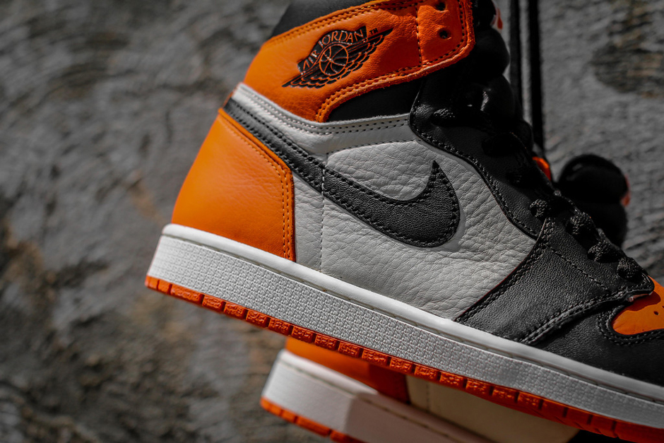 Air Jordan 1 Shattered Backboard Details 07