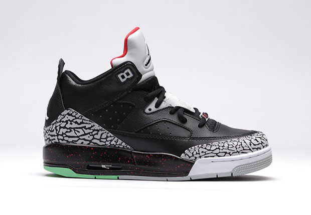 The Jordan Son of Mars Low “Black/Cement” For Kids Has An Added Detail