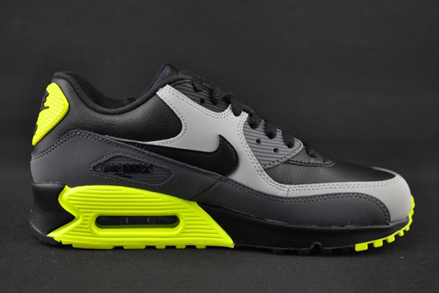 Air Max 90 Steals Neon Colorway 02