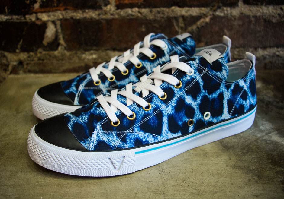 Alohi Lo Lo Blue Leopard 2