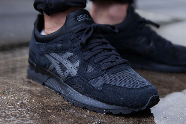 Asics Gel Lyte V Goes All Black 02