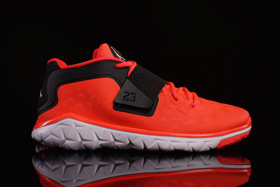 Jordan Flight Flex Trainer 2 Infrared 23 2