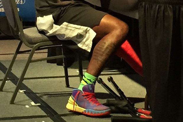 Kyrie Continues To Supports Cavs Teammates, Wears PE Kyrie 1s