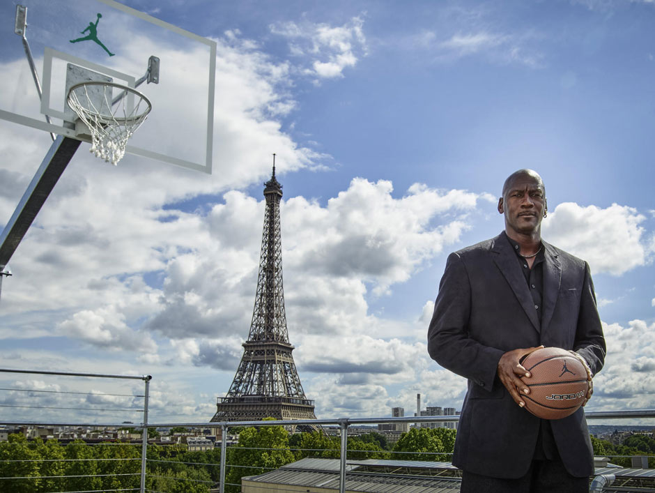 michael-jordan-mark-and-tinker-at-palais-23-03