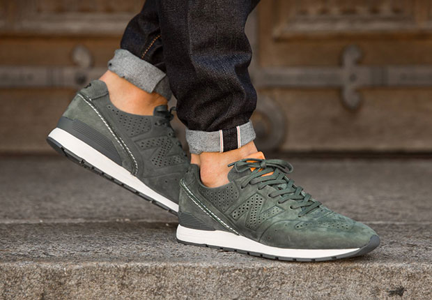 New Balance 996 Decon Dark Moss 1