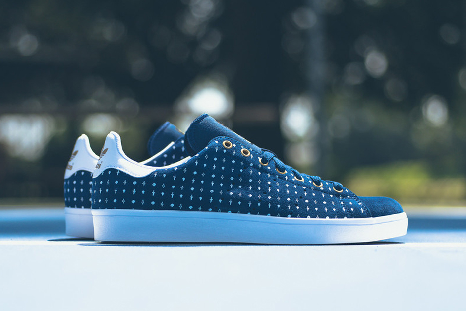 Celebrate Tennis Season with a New Graphic Printed Stan Smith