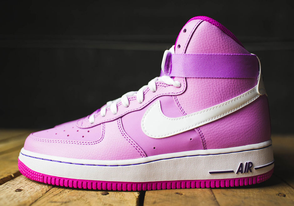 Nike Air Force 1 High Gs Bubble Gum 01