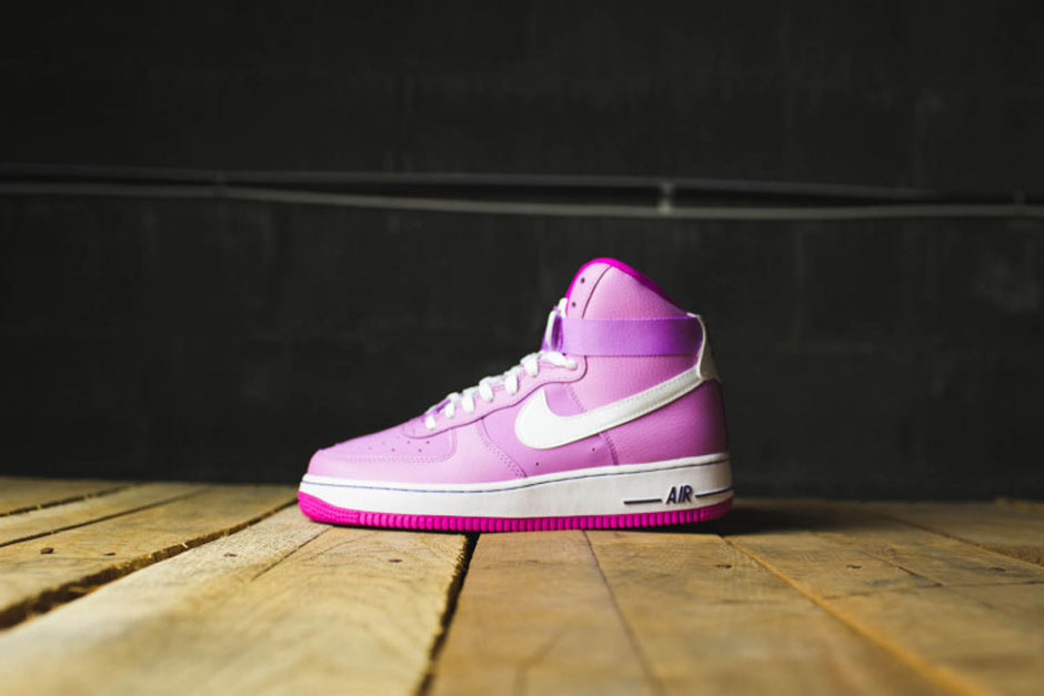 Nike Air Force 1 High GS "Bubble Gum"