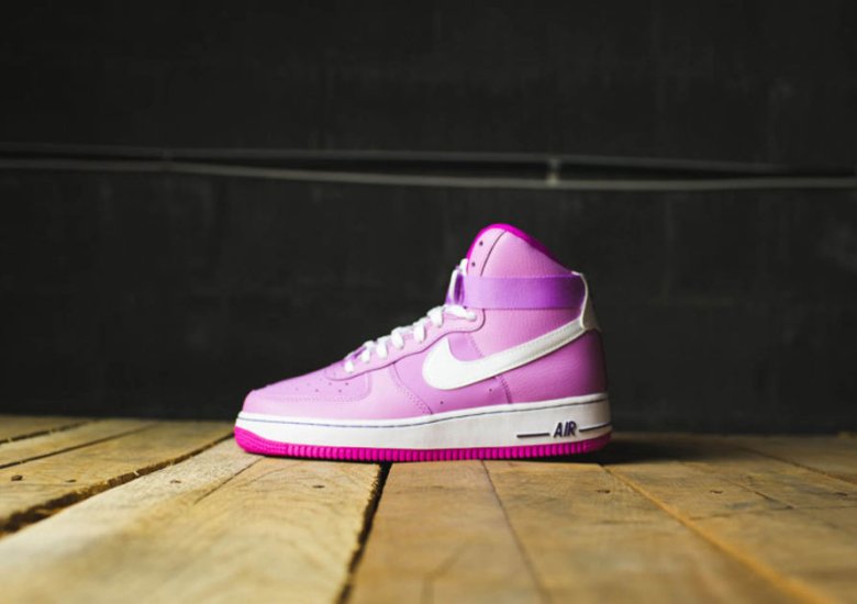 Nike Air Force 1 High GS “Bubble Gum”