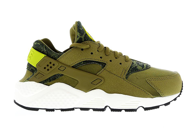 Nike Air Huarache Militia Green Snake 1