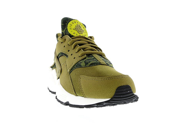 Nike Air Huarache Militia Green Snake 2