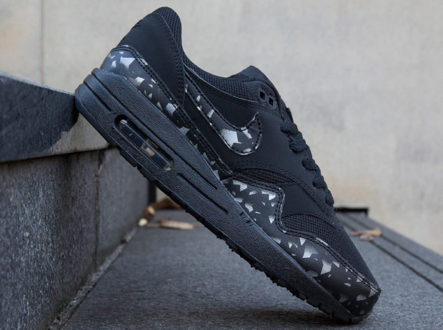 Nike Air Max 1 Gs Graphic Metallic Silver 02