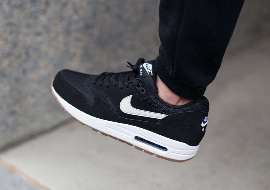 Nike Air Max 90 Essential Black White Gum Sole 1