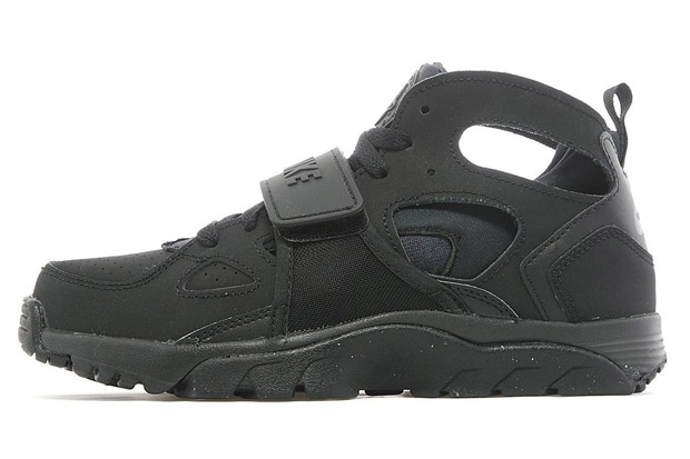 Nike Air Trainer Huarache Gs Triple Black 02