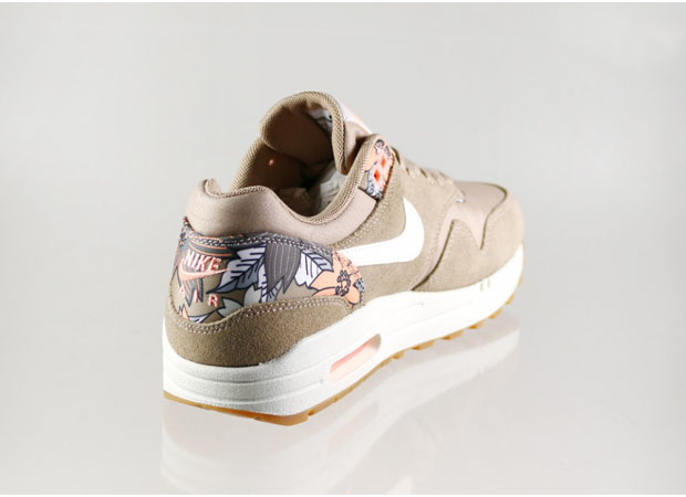 nike-aloha-pack-khaki-tones-07