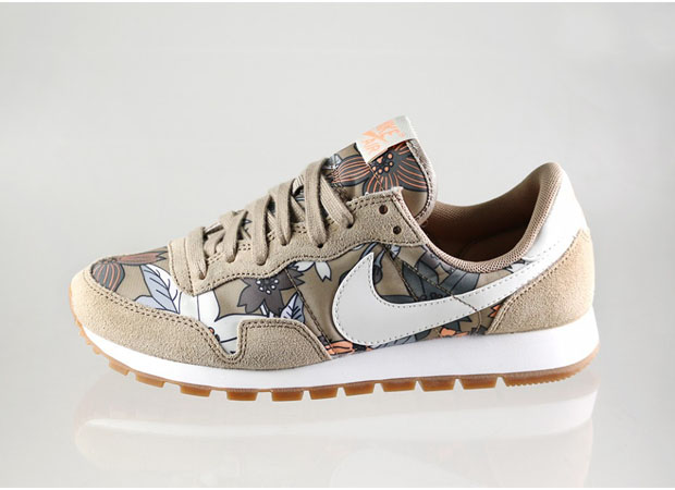 nike-aloha-pack-khaki-tones-09