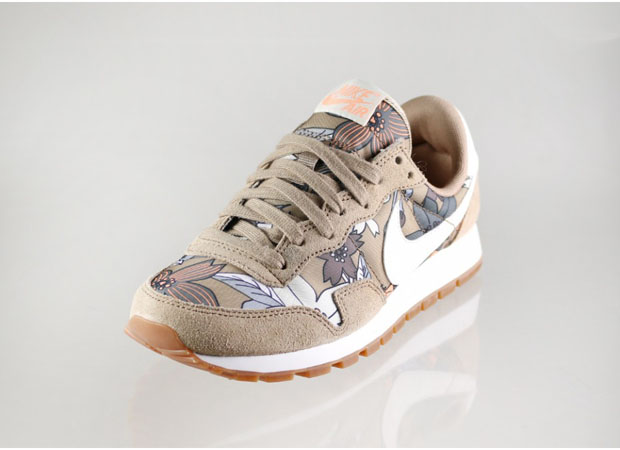 nike-aloha-pack-khaki-tones-10