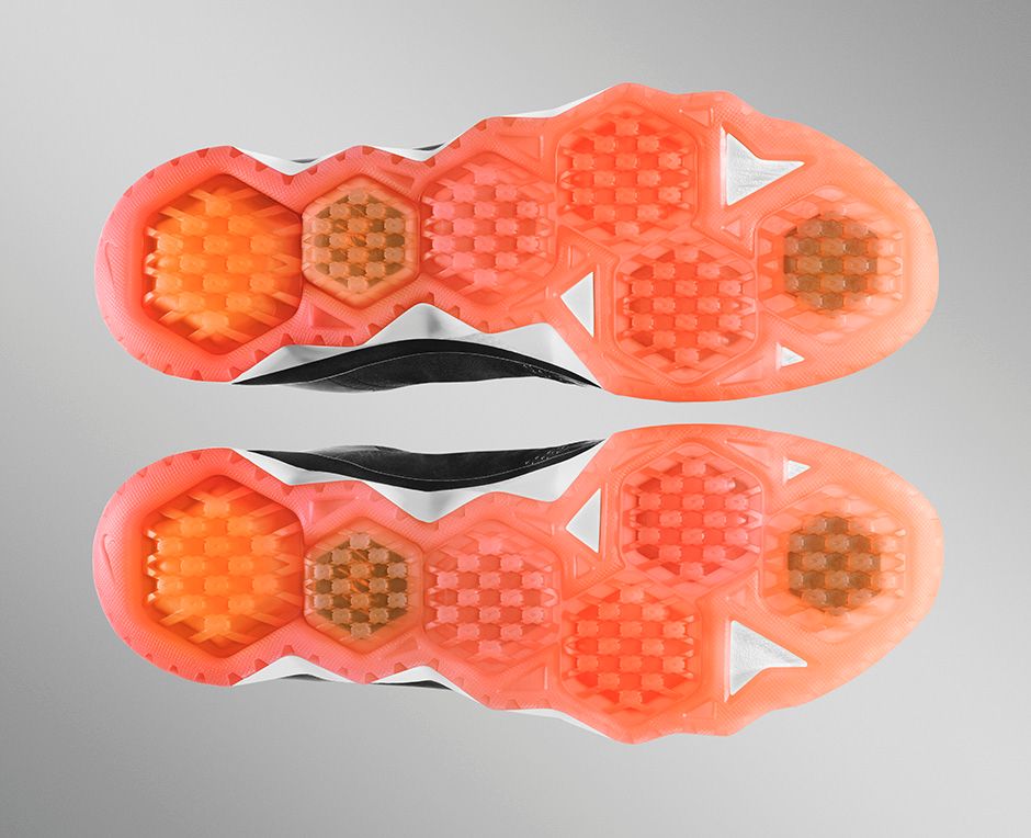 Nike Cj Flyweave Trainer Georgia Peach 05