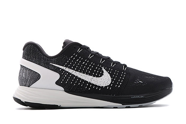 Nike Flyknit Lunarglide 7 Em Black White 02