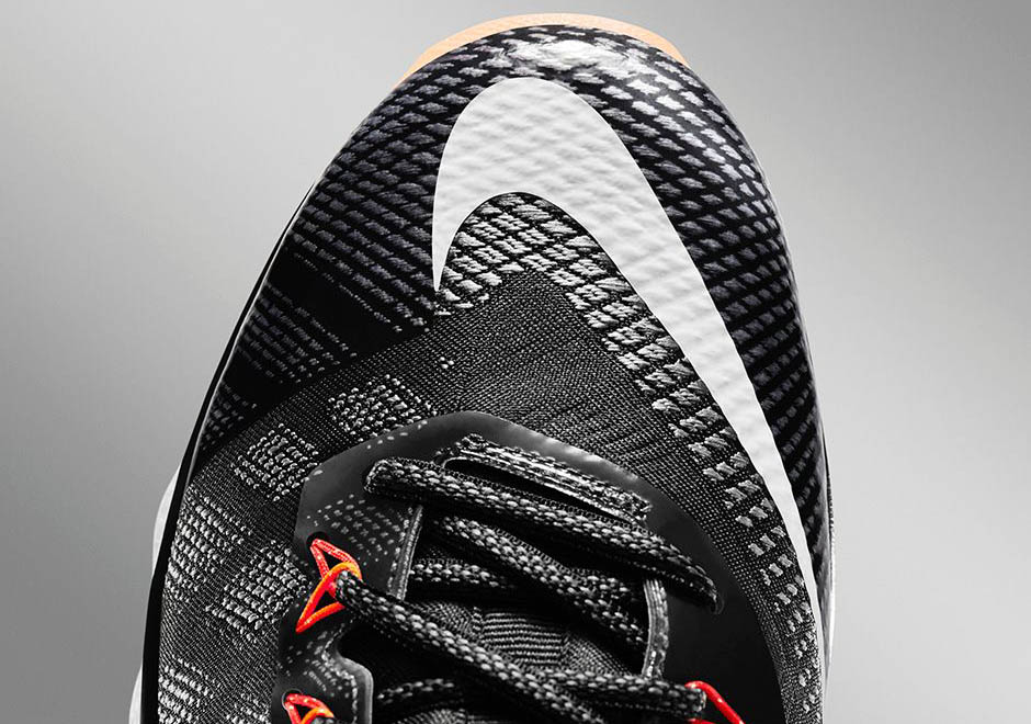 Nike Inside Access Flyweave 10