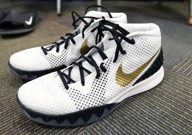 Nike Kyrie 1 Finals Pe