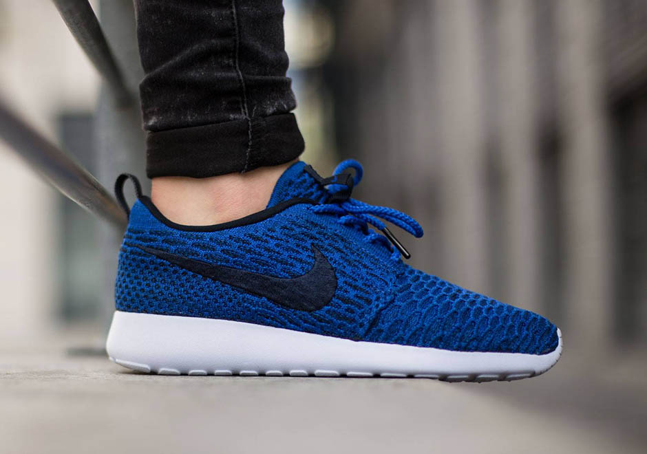 Nike Roshe Run Flyknit Game Royal 2