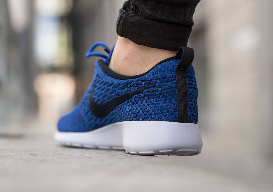 Nike Roshe Run Flyknit Game Royal 3