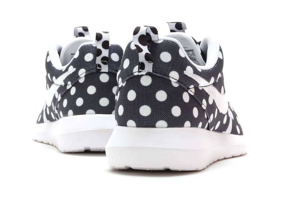 Nike Roshe Run Polka Dot Navy 4