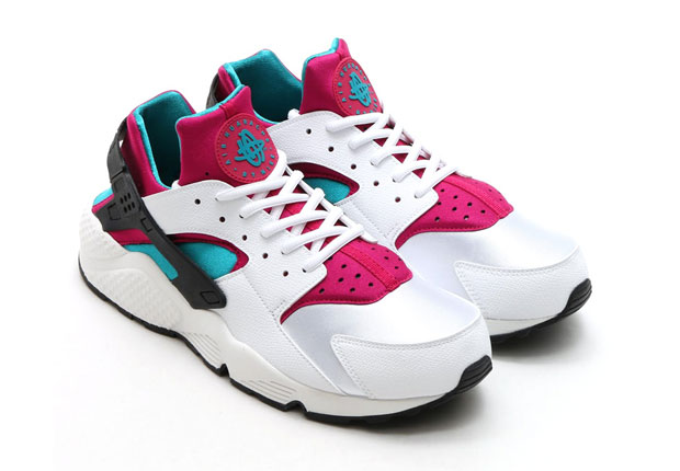 Nike Air Huarache - White - Radiant Emerald - Sport Fuchsia