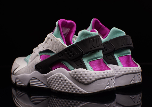 Nike Wmns Air Huarache Fuchsia Flash 03