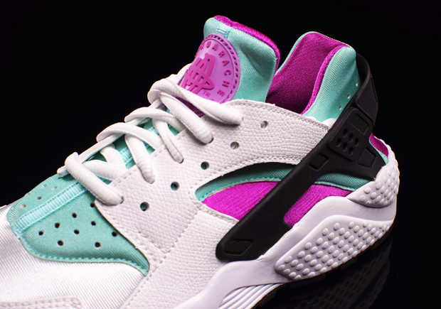 Nike Wmns Air Huarache Fuchsia Flash 04