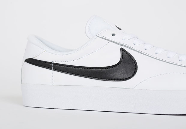 Nike Wmns Air Tennis Classic Ac White Black 4