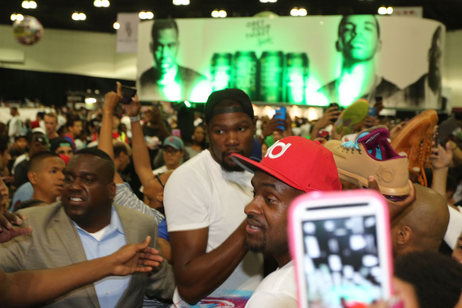 Sneaker Con La Bet Experience 2015 Event Recap 05