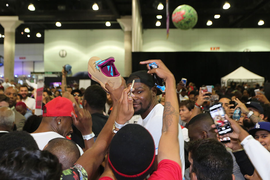 Sneaker Con La Bet Experience 2015 Event Recap 06