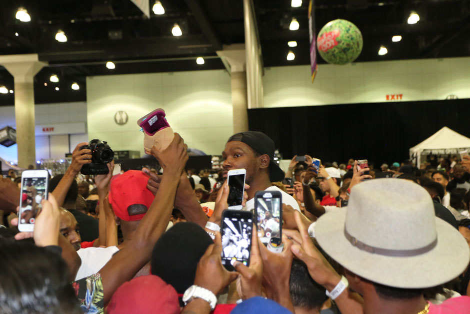 Sneaker Con La Bet Experience 2015 Event Recap 07