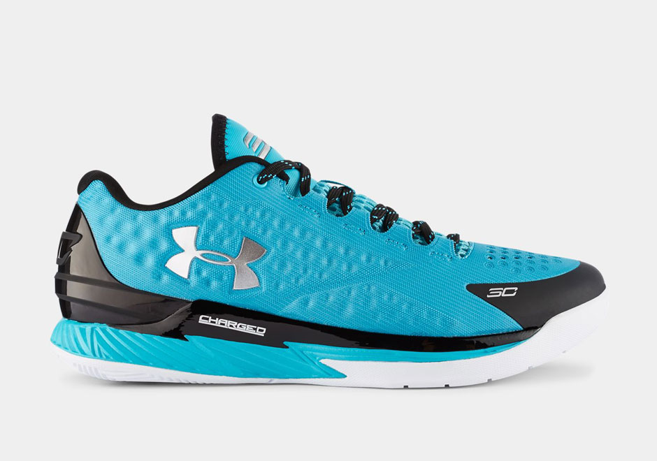 A First Look at the Under Armour Curry One Low "Panthers"