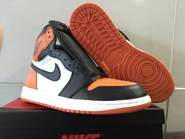 Unlaced Air Jordan 1 Shattered Backboard 02