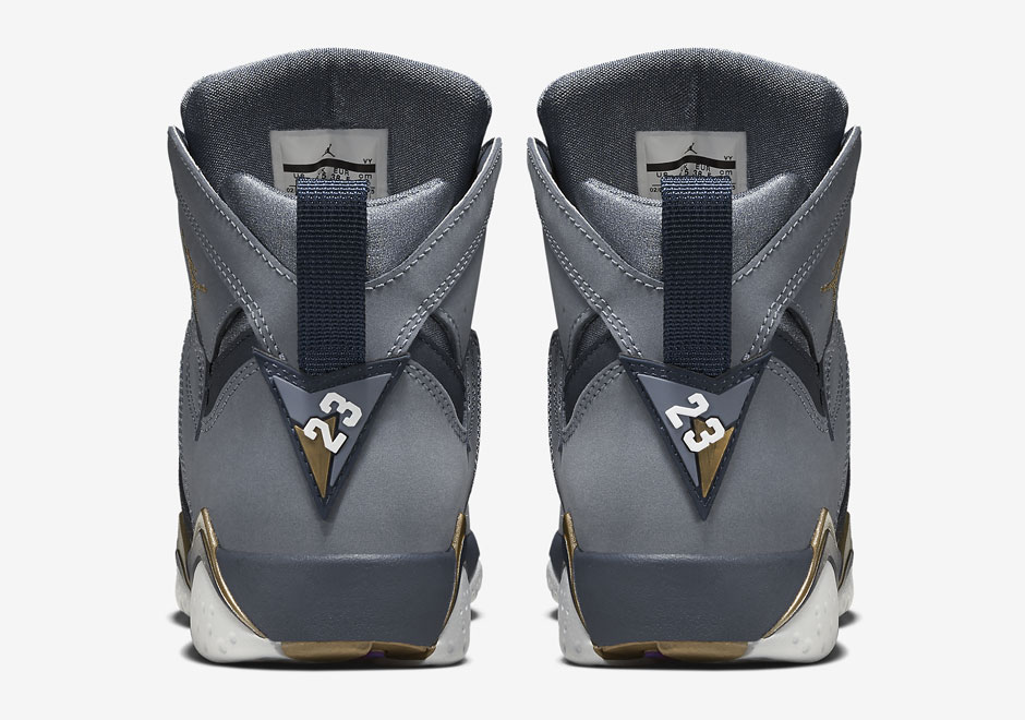 Air Jordan 7retro Blue Dusk Gold 4