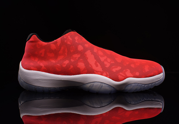 Air Jordan Future Low Infrared Camo 1