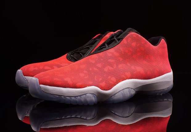 Air Jordan Future Low Infrared Camo 2
