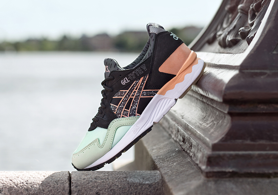 Naked Asics Gel Lyte V 4