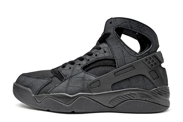Nike Air Flight Huarache Luxurious 04