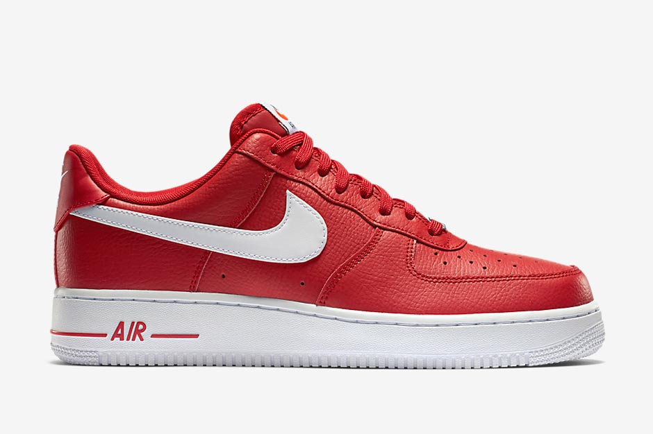 Nike Air Force 1 Low Red White Supreme Hit 02